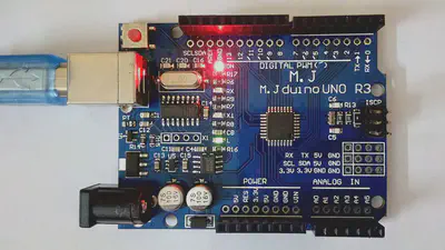Power_and_Pin13_LED_on_Arduino_Compatible_Board